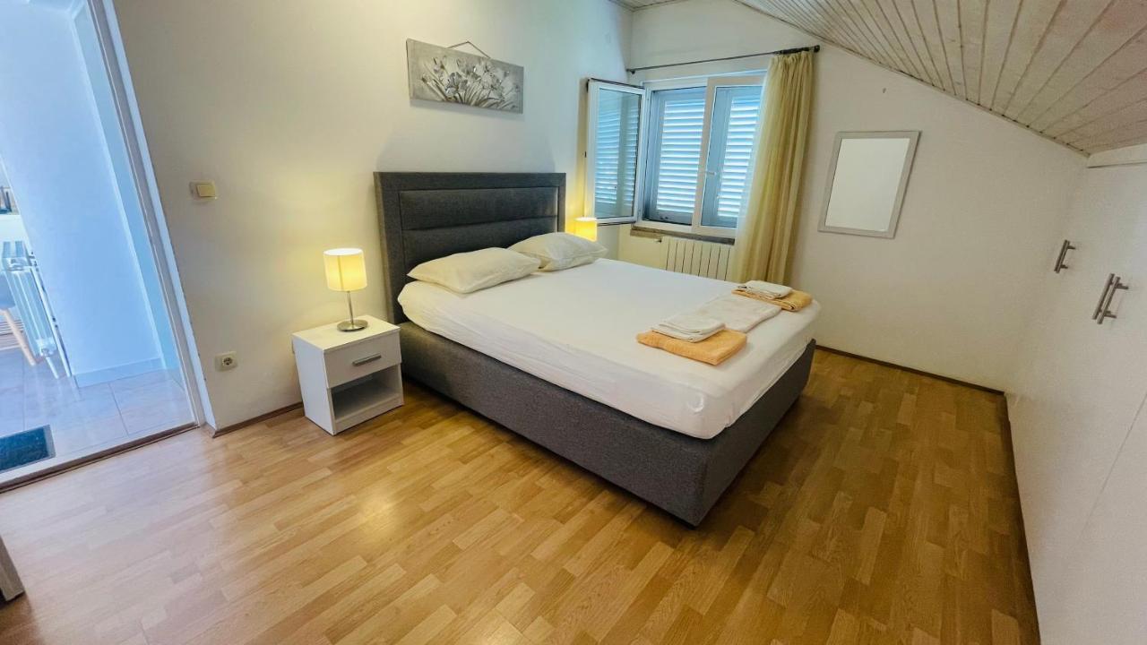 Apartments Danijela Lumbarda Eksteriør billede